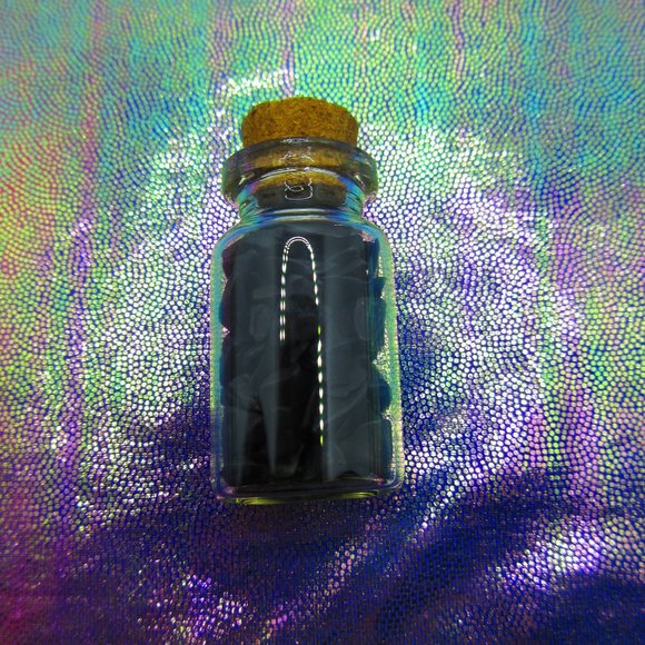 Shungite Gemstone Chips In A Bottle Embellishments Natural Semi Precious - Picture 3 of 3